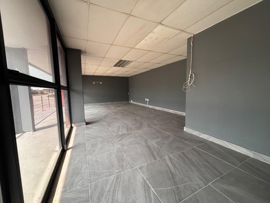 To Let commercial Property for Rent in Killarney Gardens Western Cape